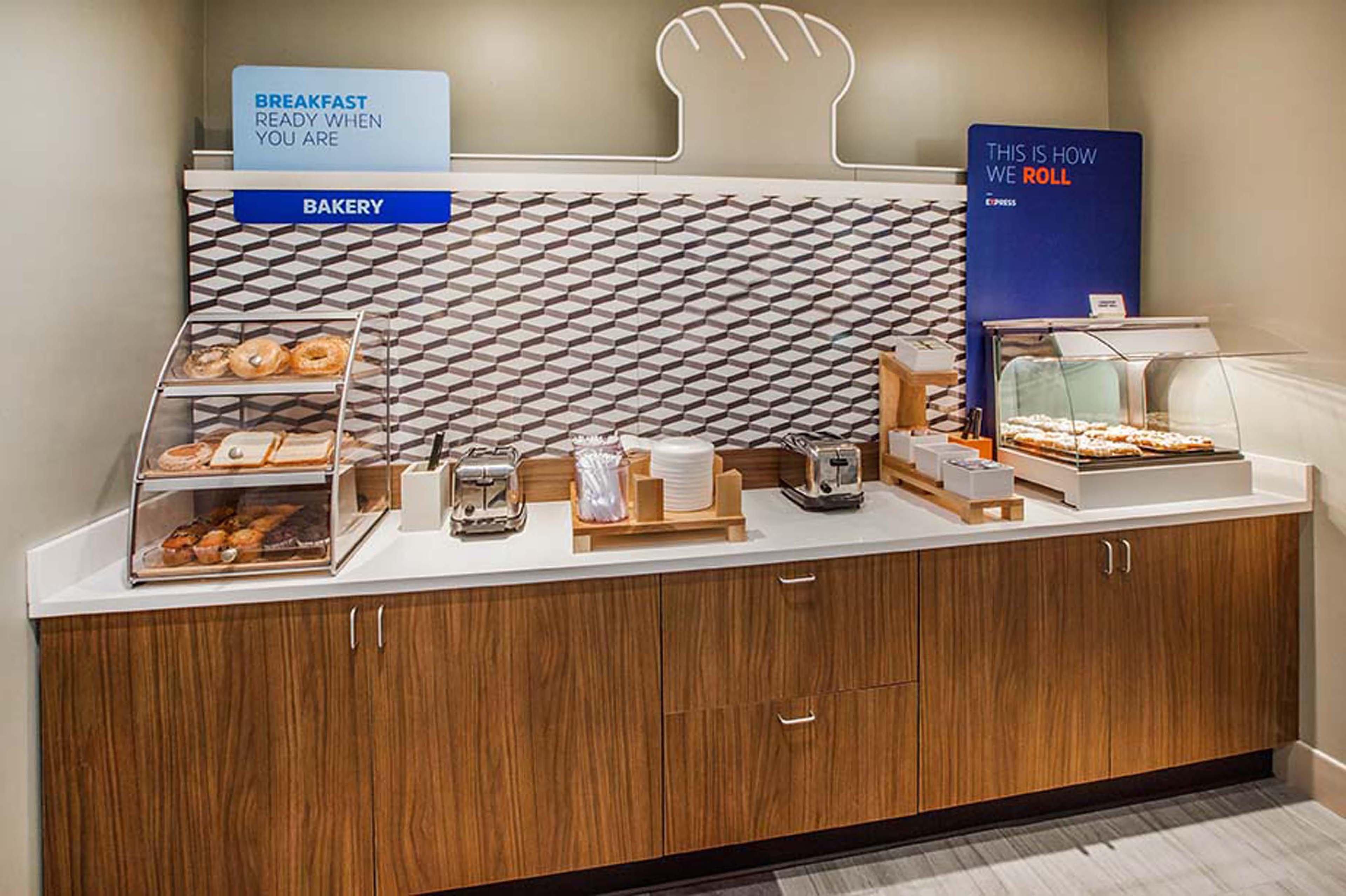 Holiday Inn Express Madison Eksteriør bilde