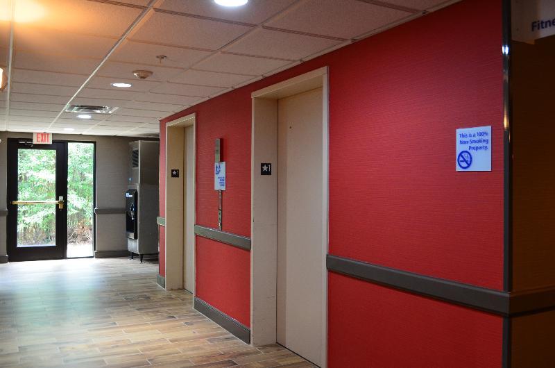Holiday Inn Express Madison Eksteriør bilde